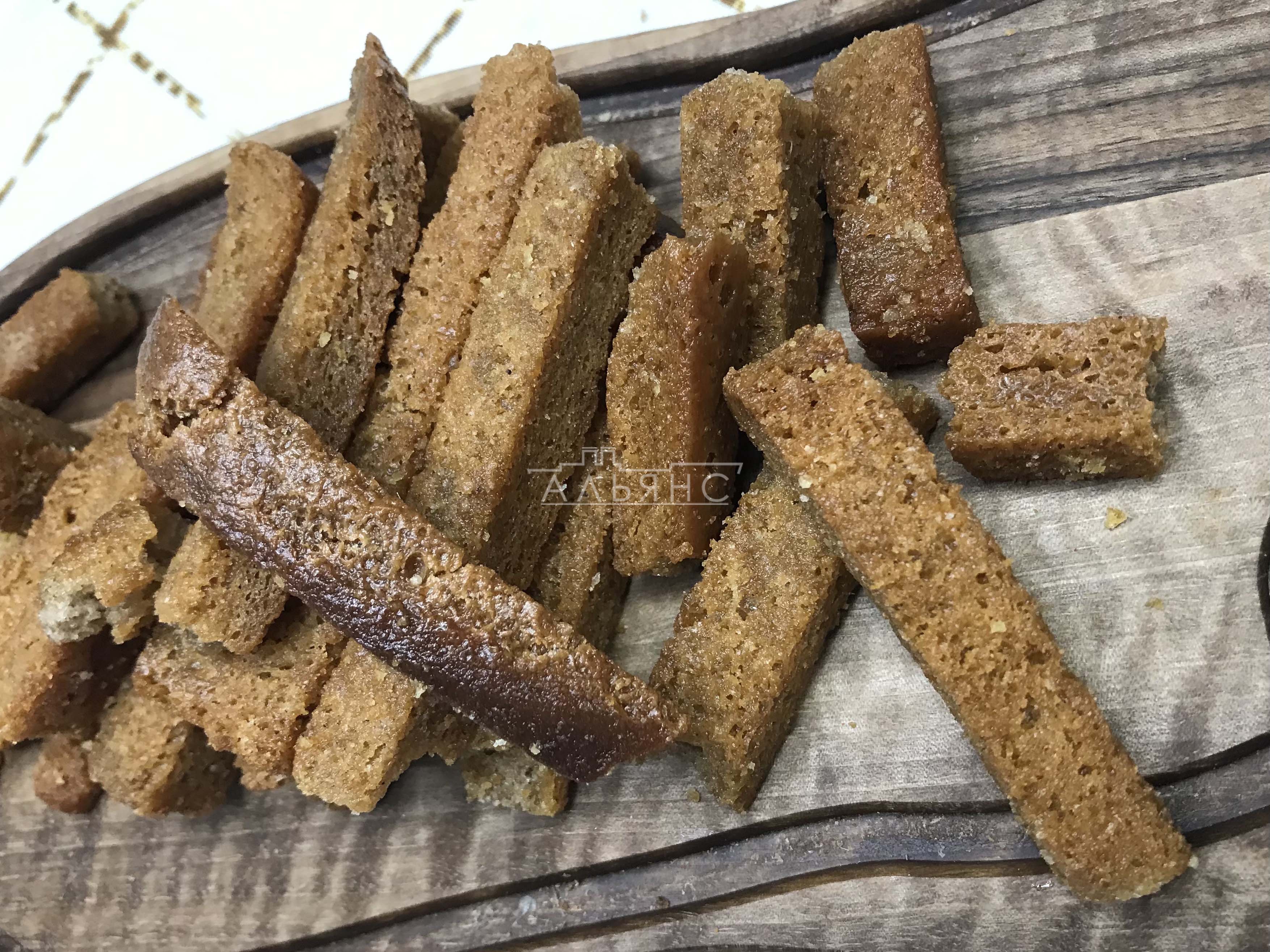 Деревенские гренки с чесноком в Луховицах