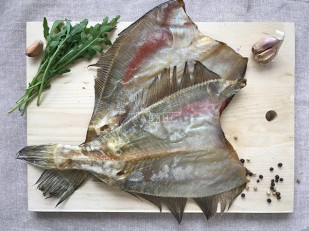 Главная: Камбала ёрш (Мурманская) вяленая