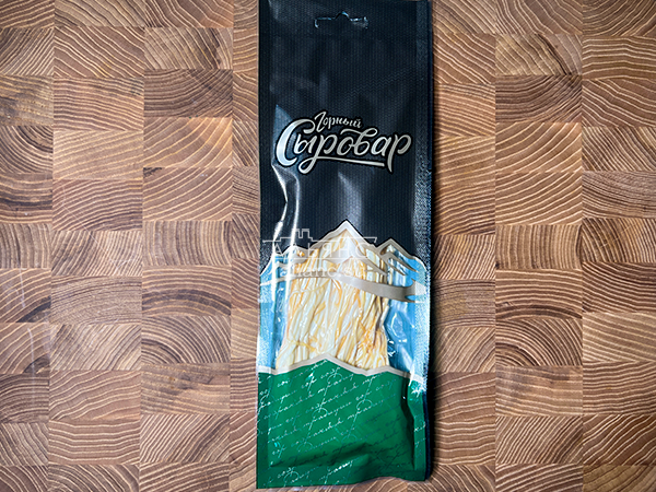 Сыр 60 гр ГОРНЫЙ СЫРОВАР (Паутинка копчёная) в Луховицах